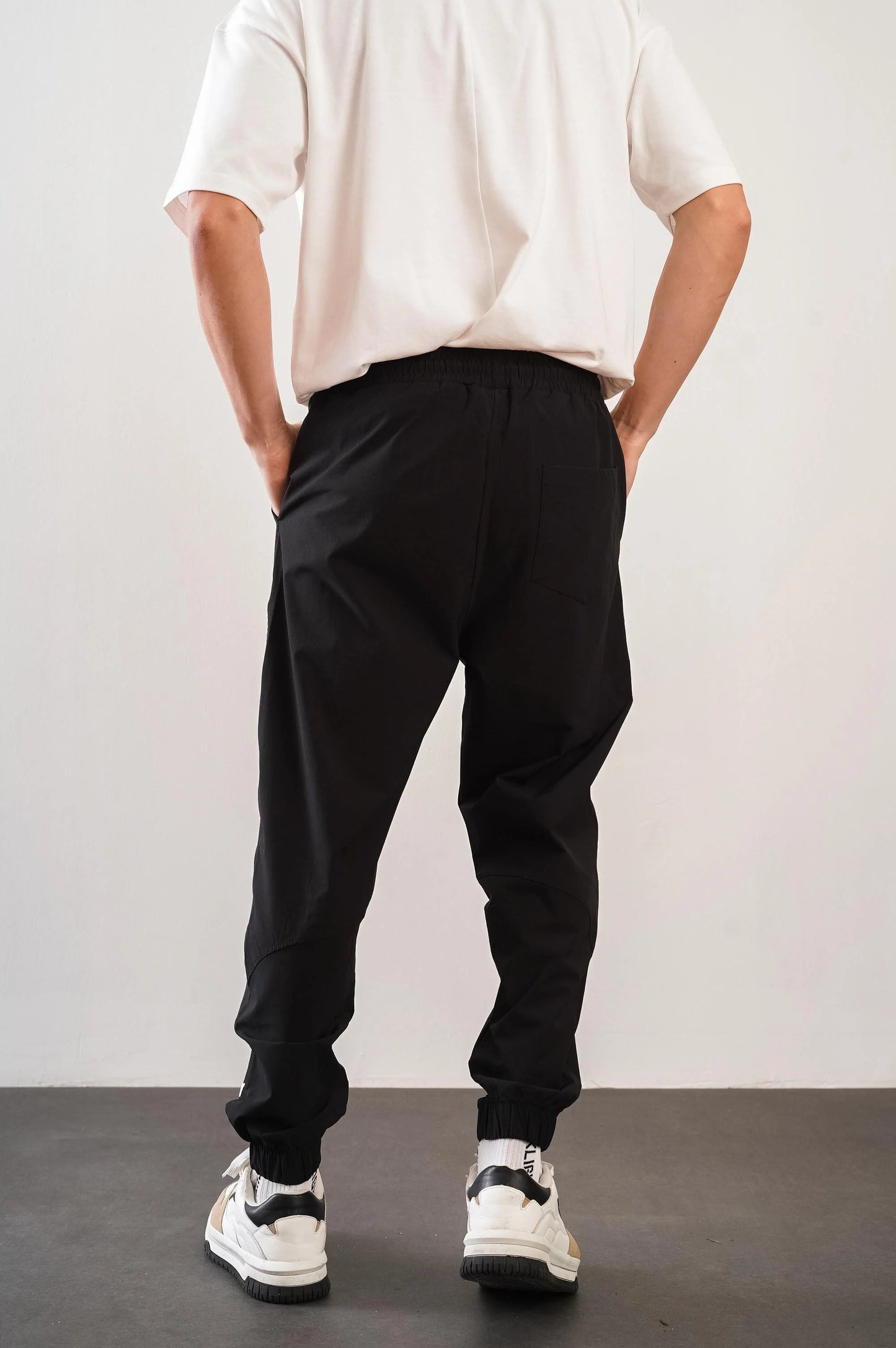 Men's Relax Fit Moulded Elasticated Leg Jogger Trousers