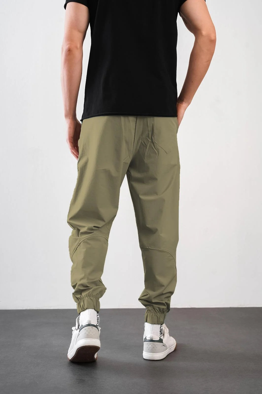 Men's Relax Fit Moulded Elasticated Leg Jogger Trousers