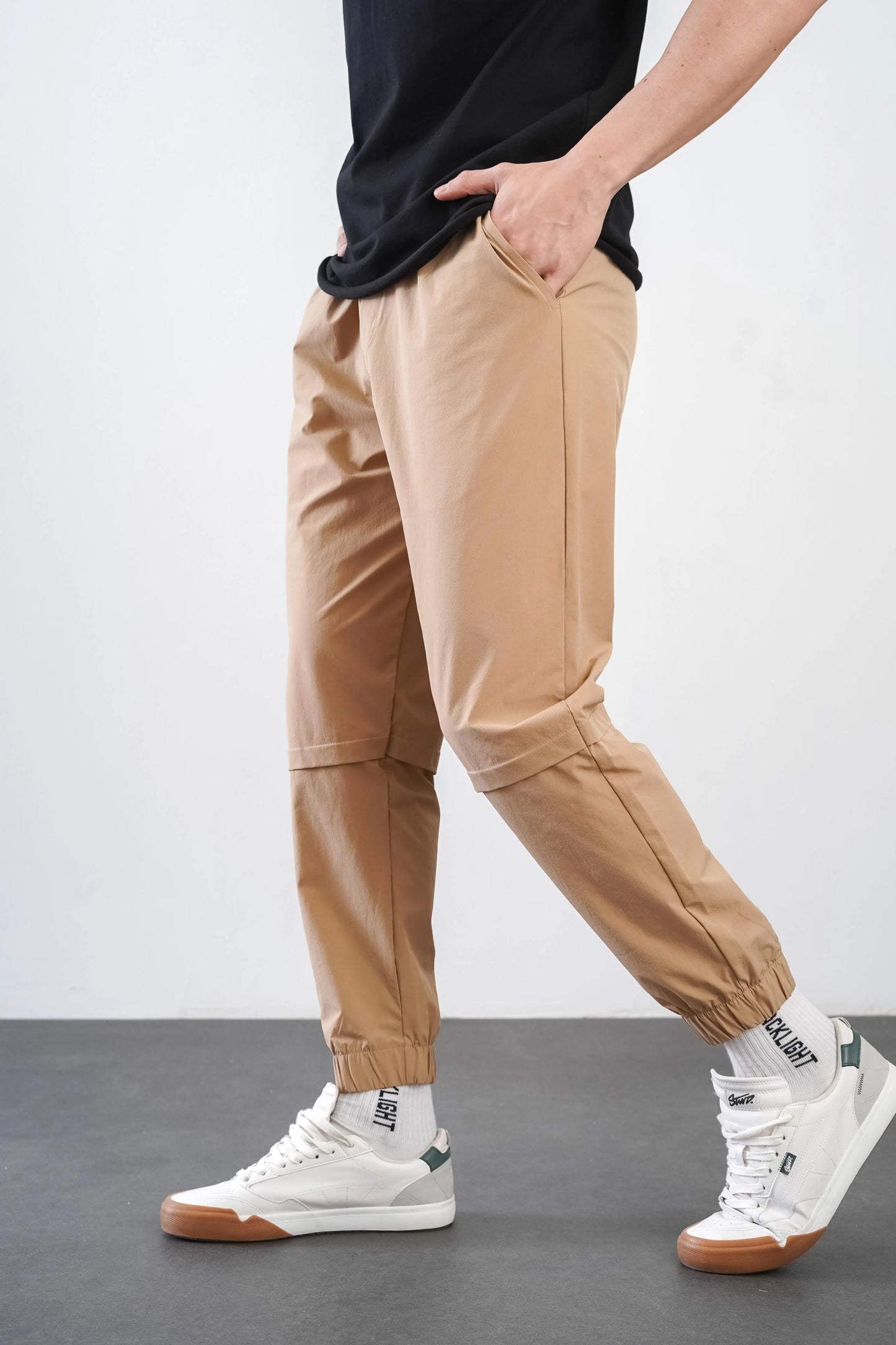 Men's Relax Fit Jogger Trousers with Elasticated Waist and Leg