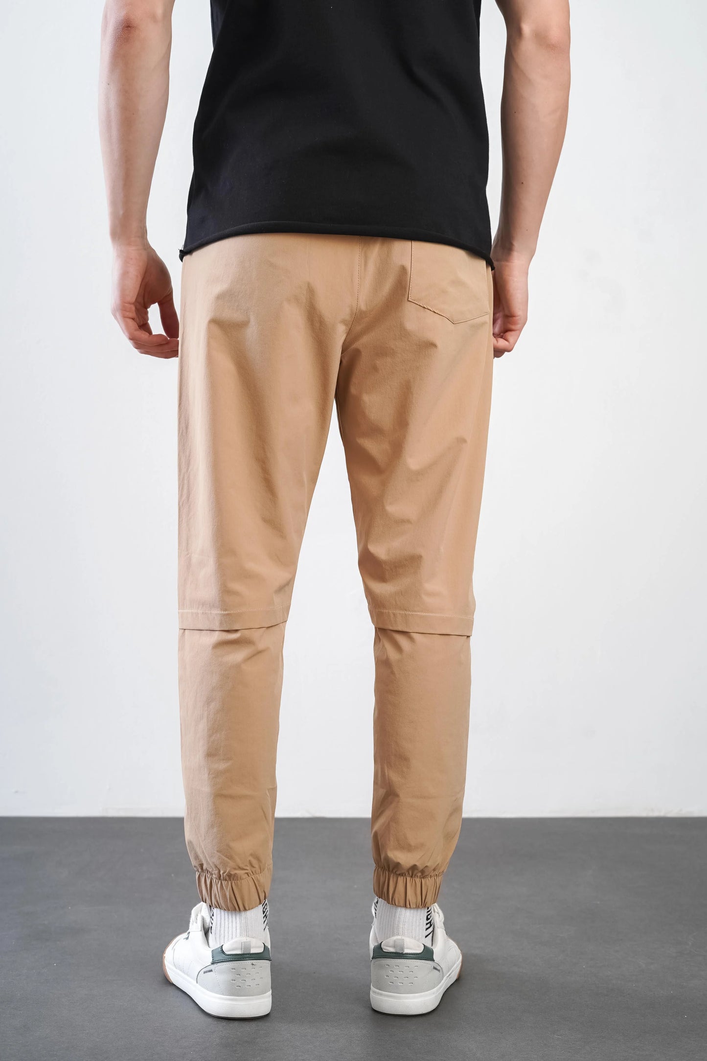 Men's Relax Fit Jogger Trousers with Elasticated Waist and Leg