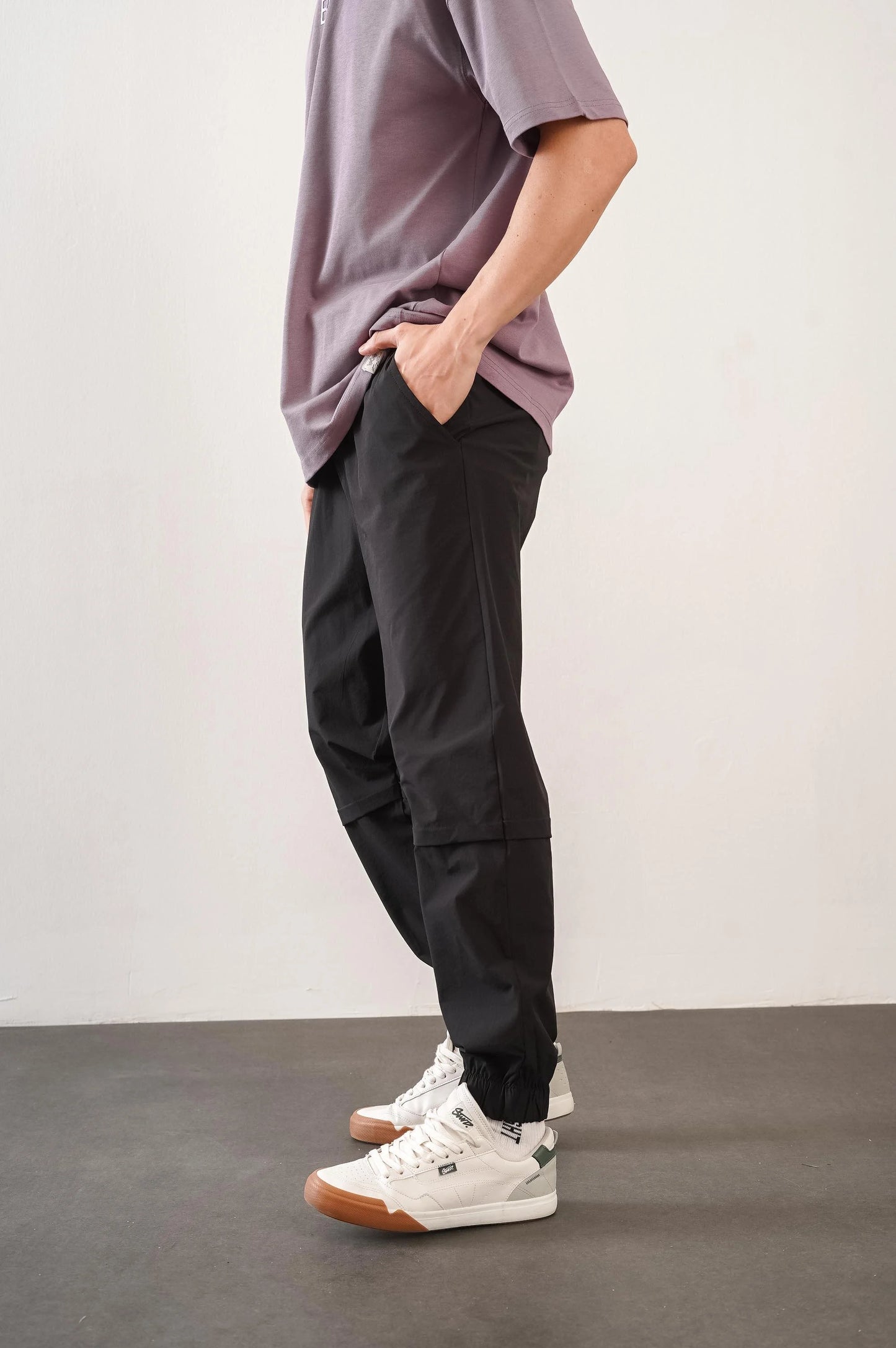 Men's Relax Fit Jogger Trousers with Elasticated Waist and Leg