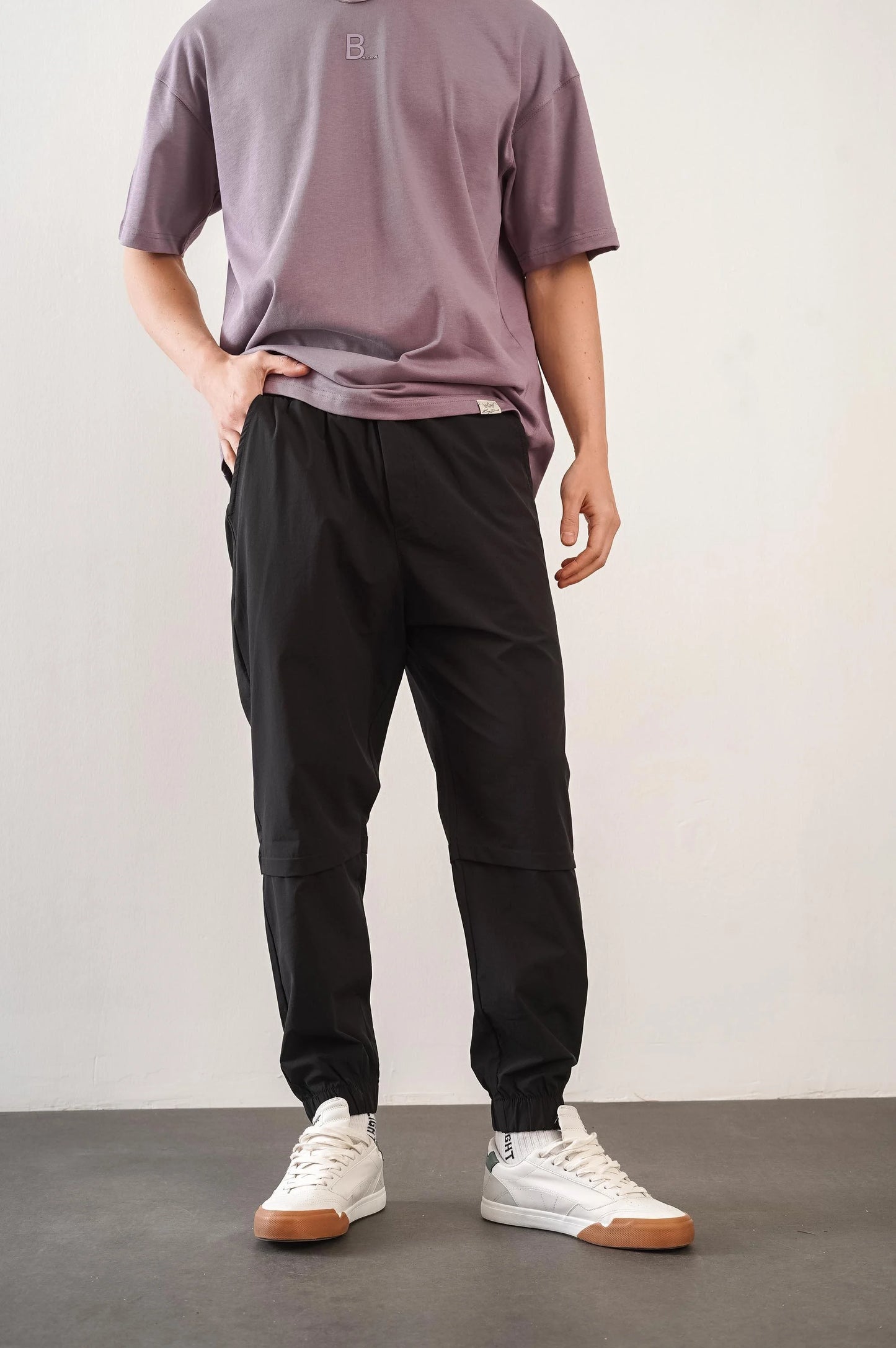 Men's Relax Fit Jogger Trousers with Elasticated Waist and Leg