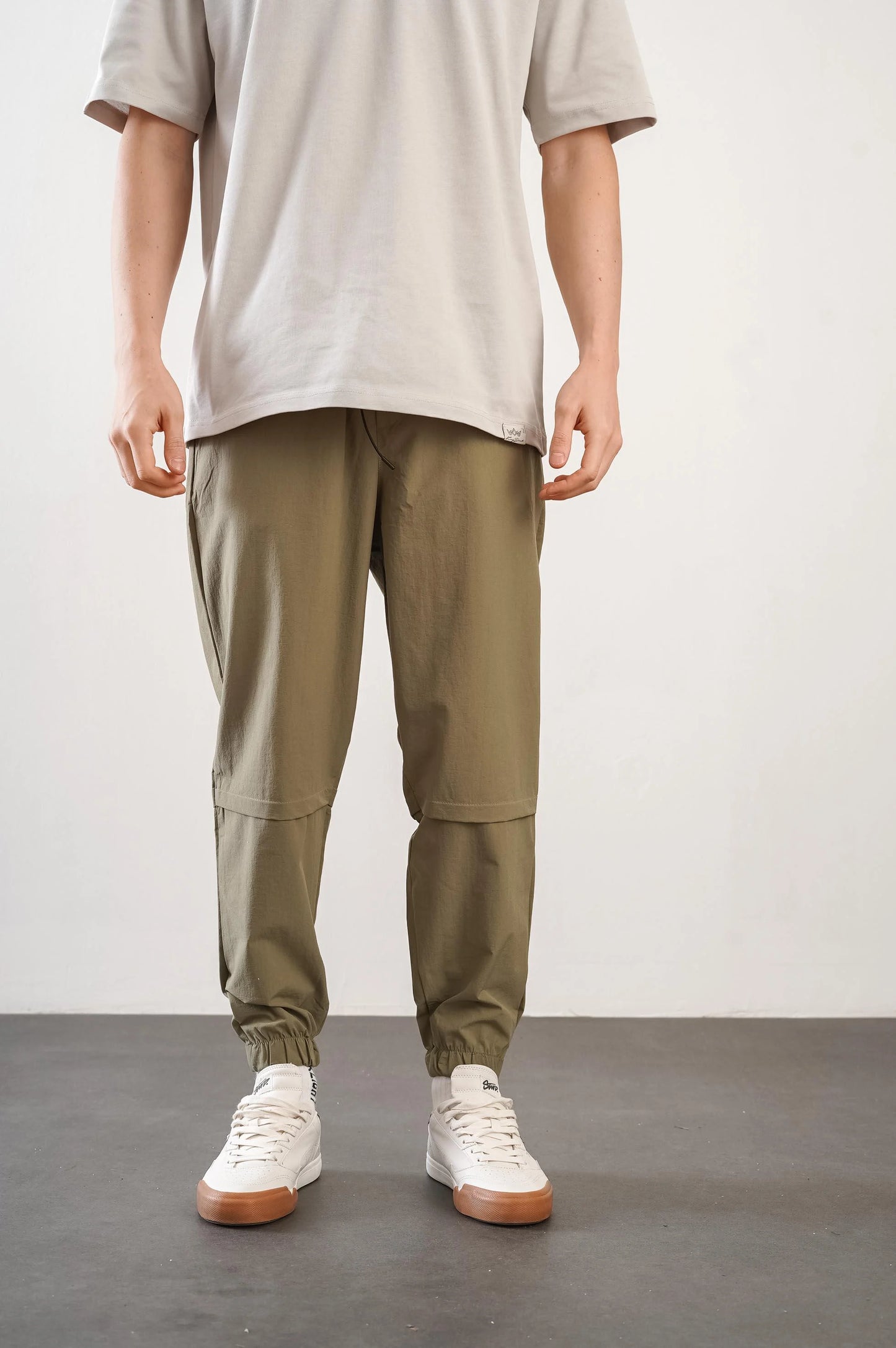 Men's Relax Fit Jogger Trousers with Elasticated Waist and Leg