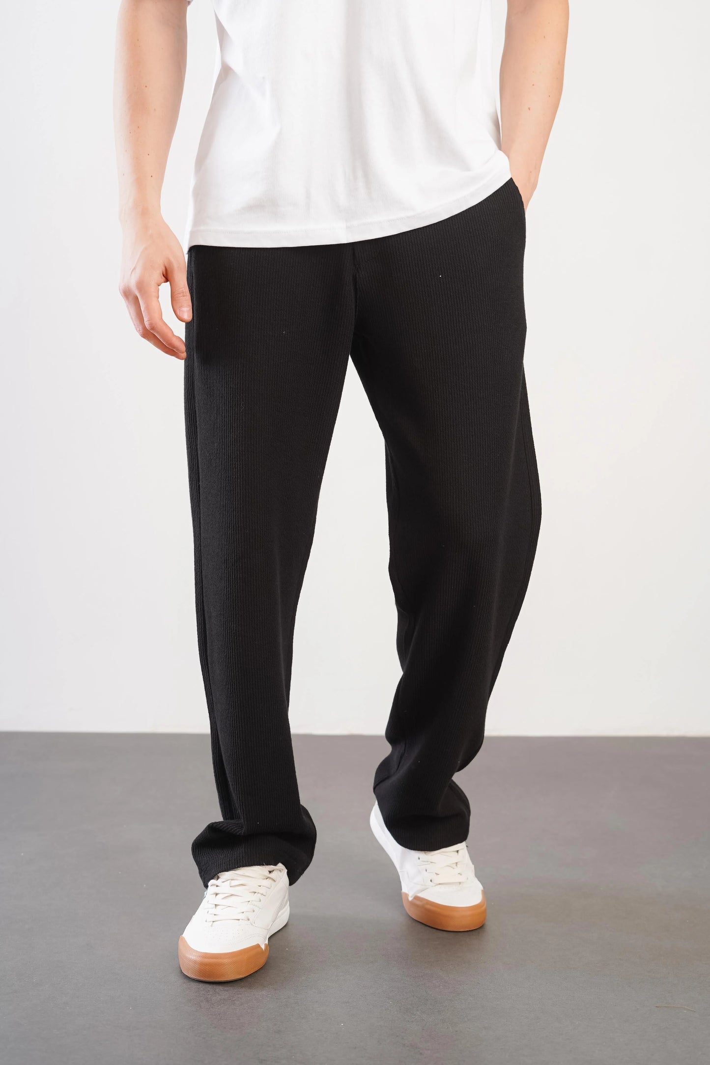 Comfortable Fit Trousers with Elasticated Waist Pockets