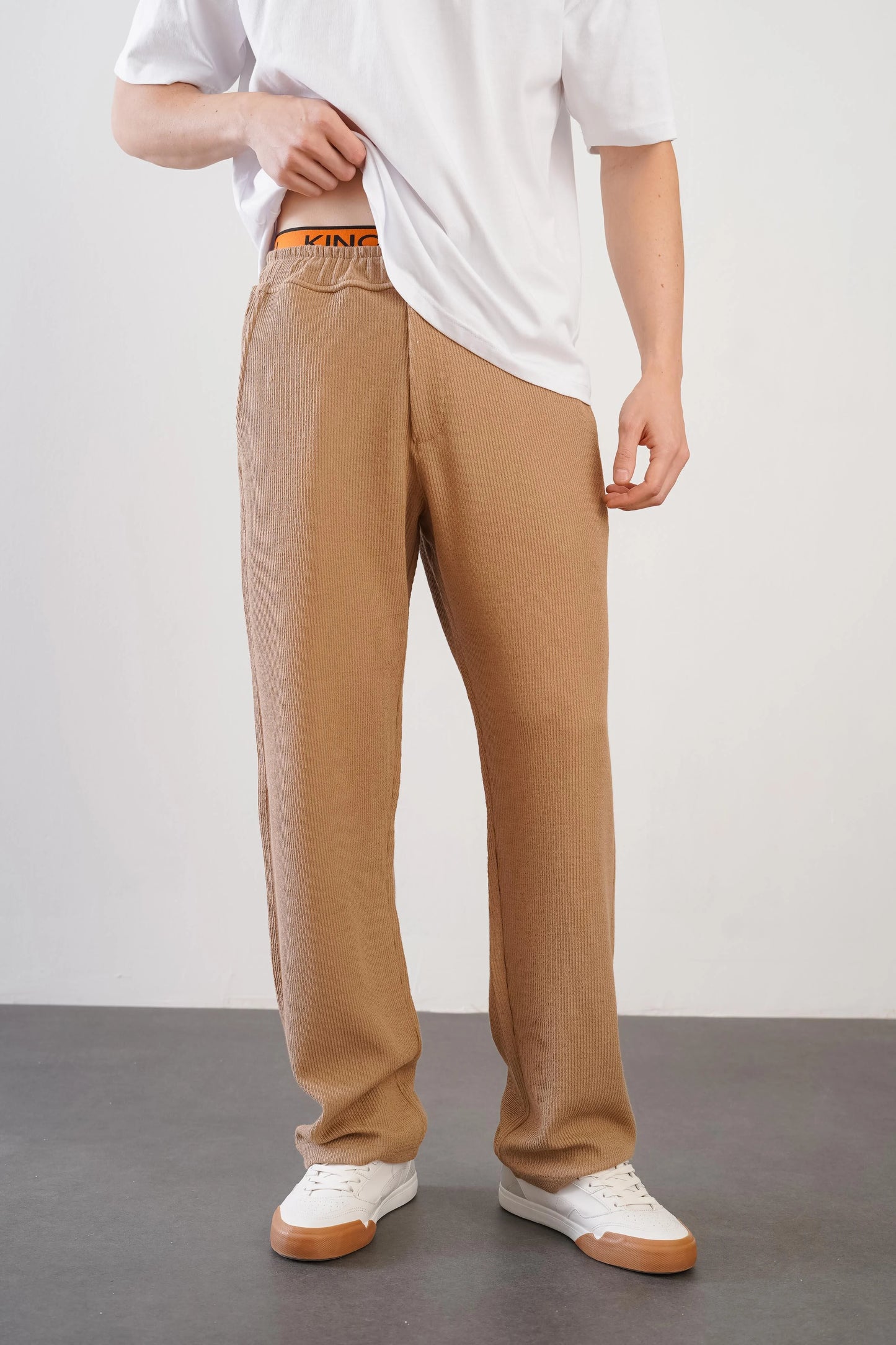 Comfortable Fit Trousers with Elasticated Waist Pockets