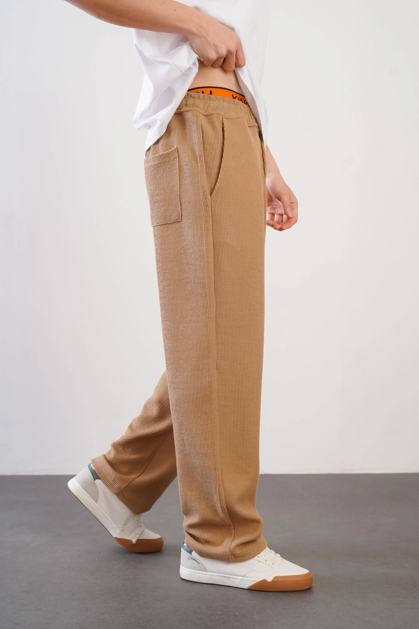 Comfortable Fit Trousers with Elasticated Waist Pockets