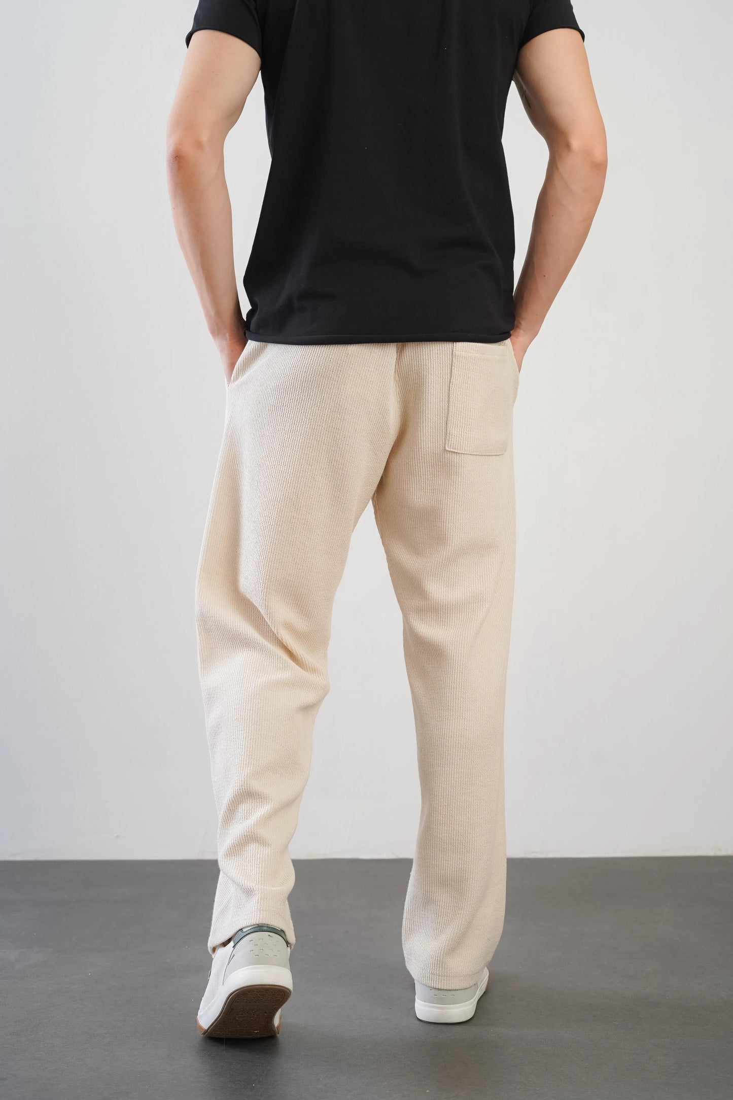 Comfortable Fit Trousers with Elasticated Waist Pockets