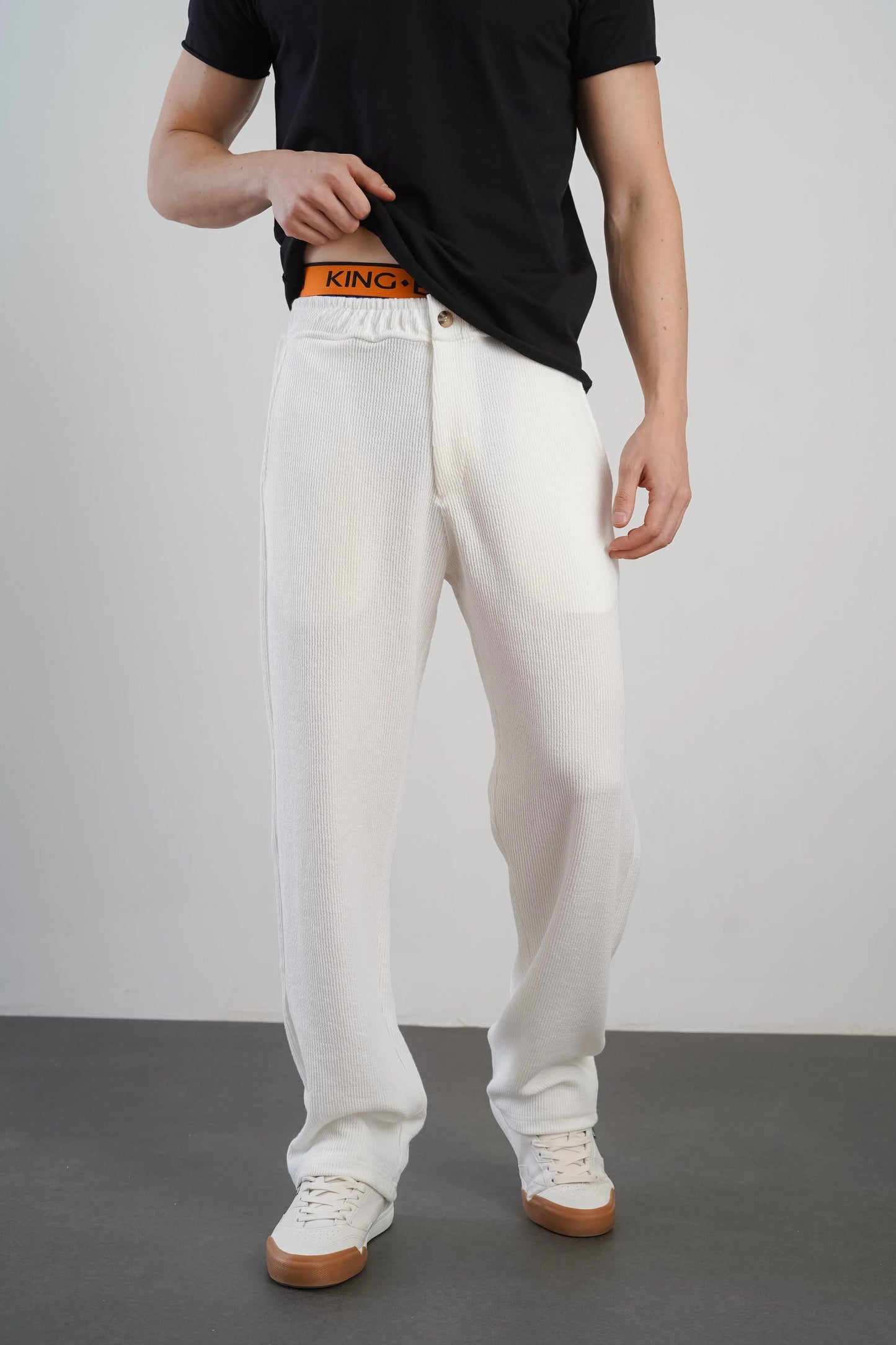 Comfortable Fit Trousers with Elasticated Waist Pockets