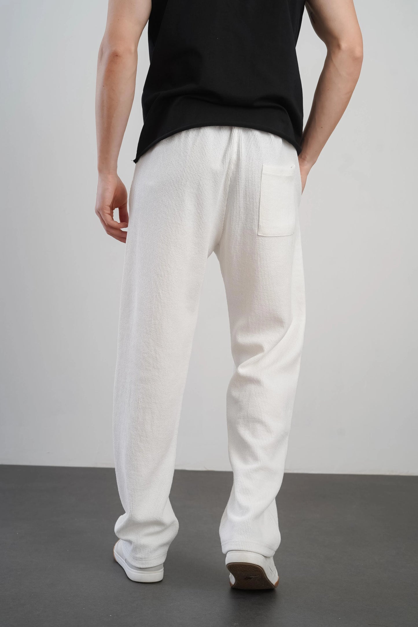 Comfortable Fit Trousers with Elasticated Waist Pockets