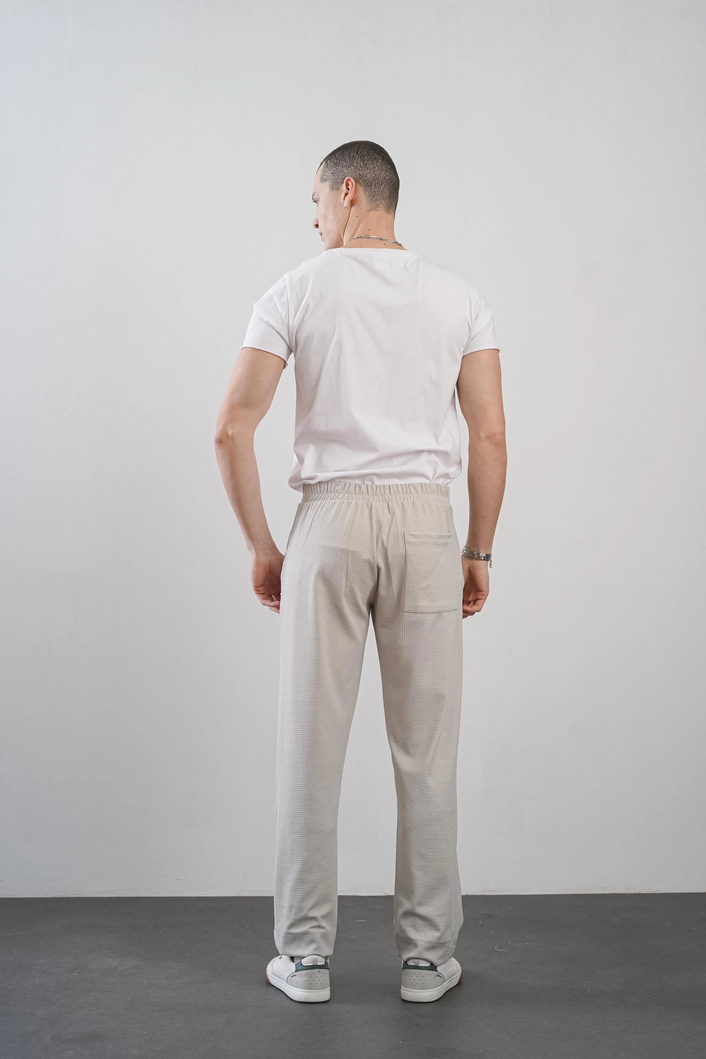 Men's Pleated Wide Leg Relaxed Fit Trousers