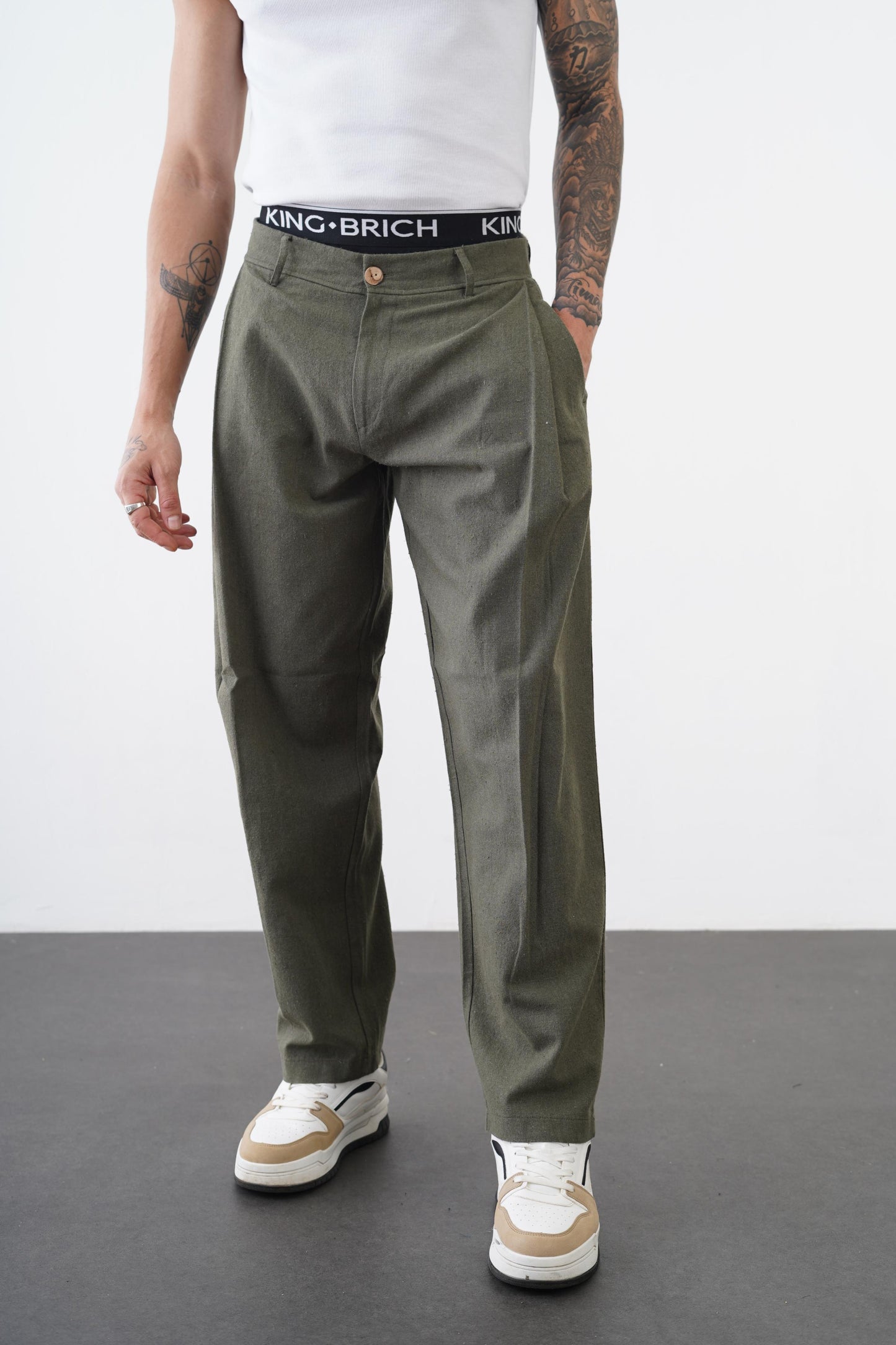 Relaxed Fit Linen Men's Trousers with Elasticated Waist