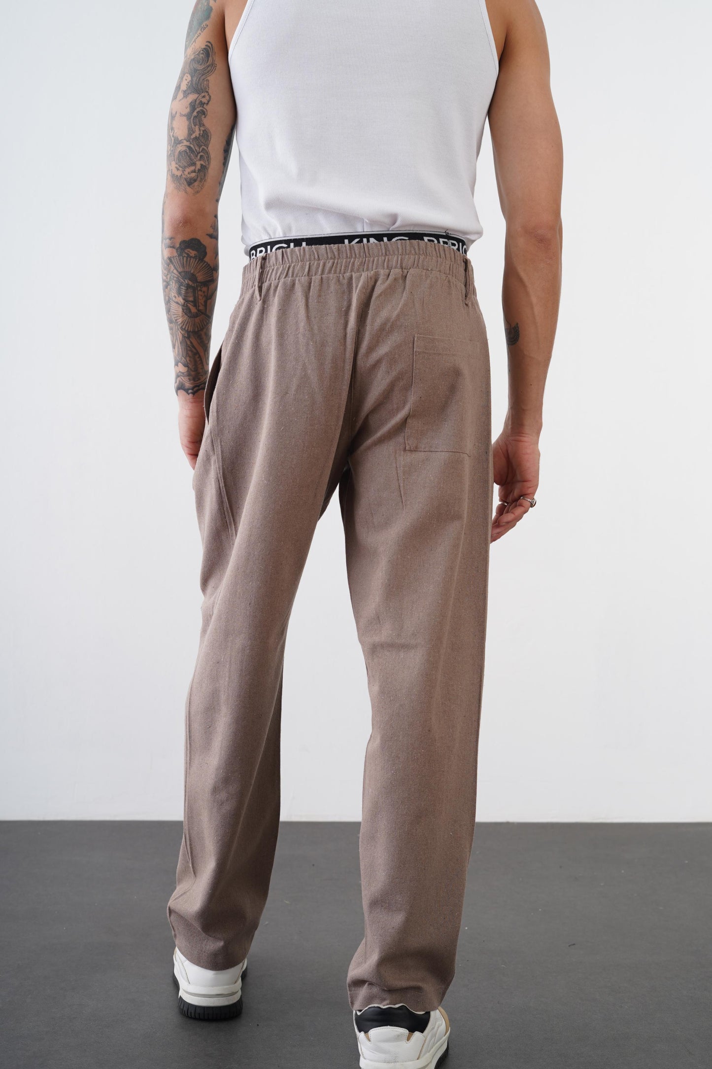 Relaxed Fit Linen Men's Trousers with Elasticated Waist