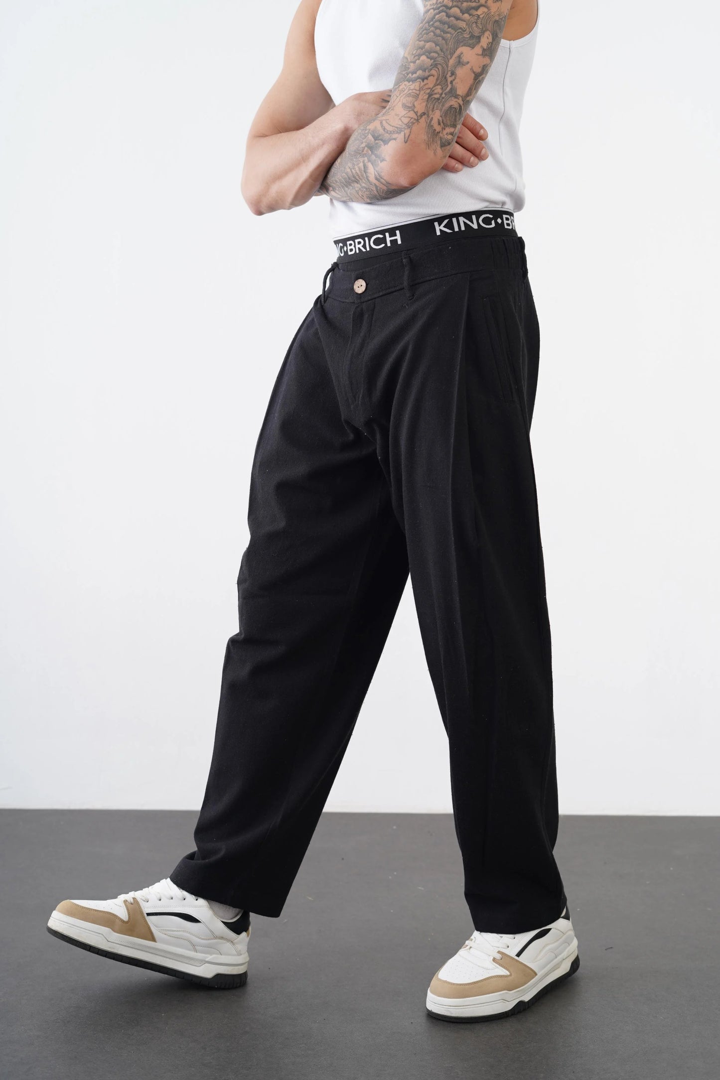 Relaxed Fit Linen Men's Trousers with Elasticated Waist