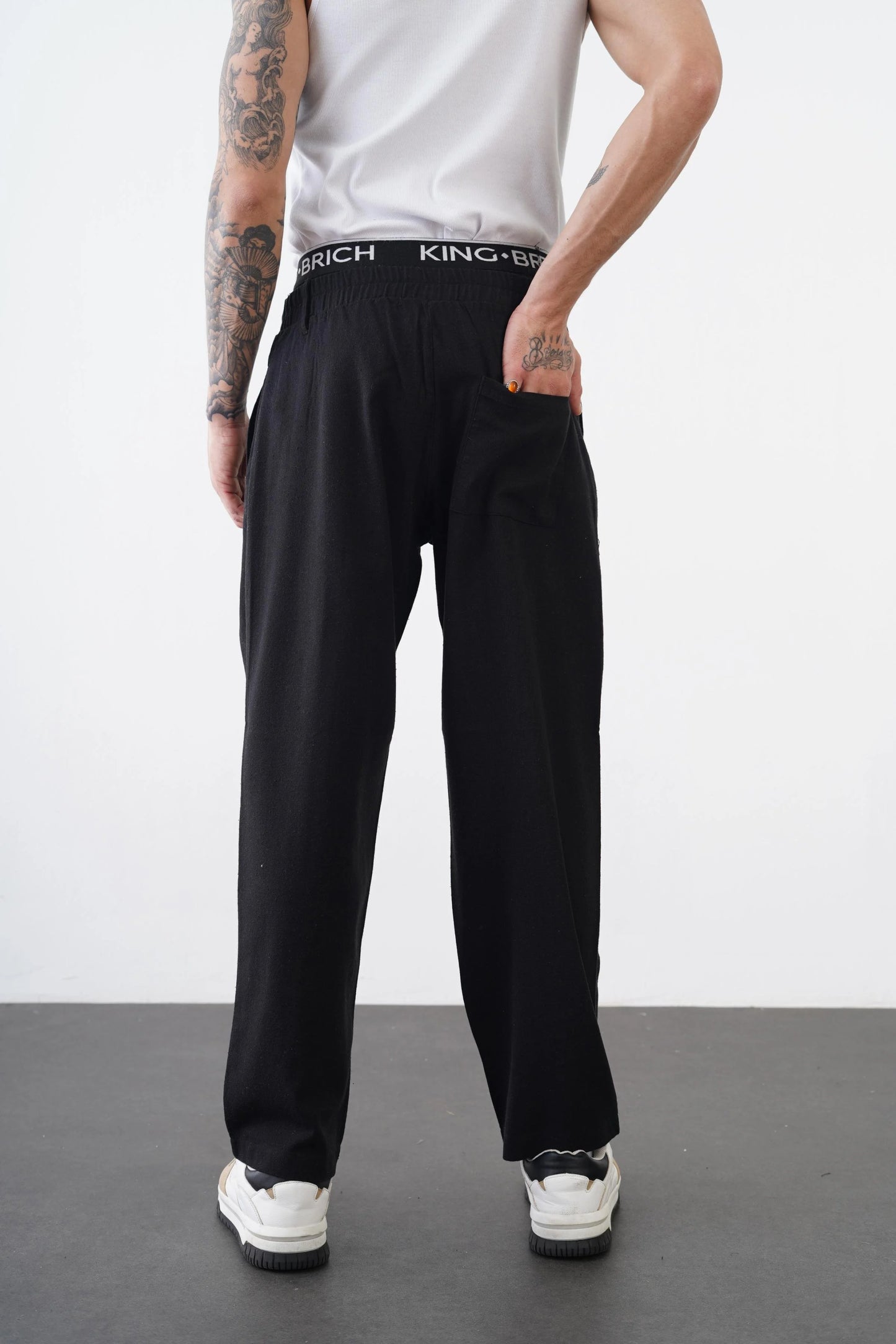 Relaxed Fit Linen Men's Trousers with Elasticated Waist