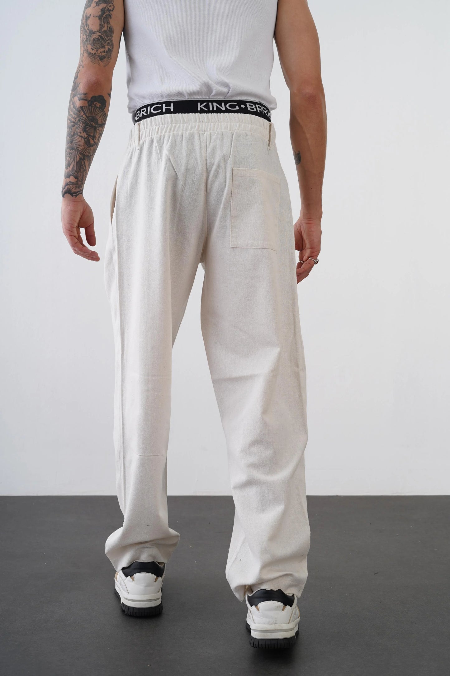 Relaxed Fit Linen Men's Trousers with Elasticated Waist